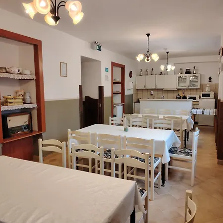 Odon Panzio * 比克克森特凯赖斯特